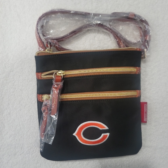 Dooney & Bourke Crossbody Sport - Picture 5 of 6